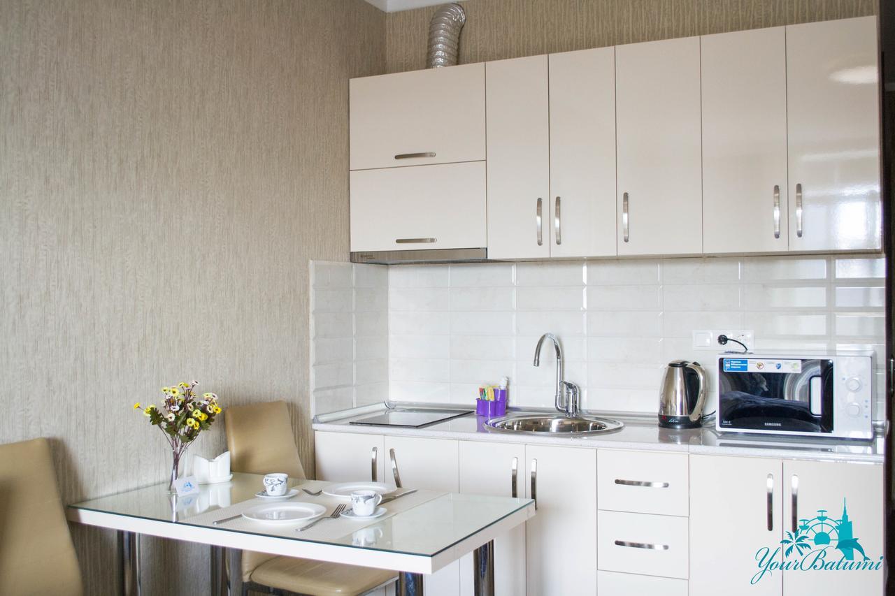 Your Apartments Батумі Екстер'єр фото
